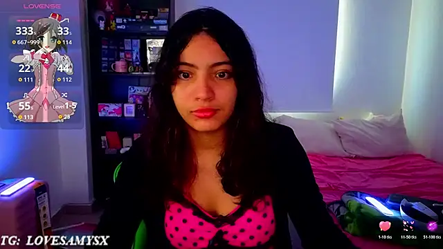 Lovelyamyy Chat XXX in diretta
