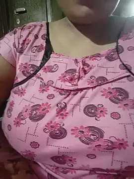 06Rozi – Naživo XXX chat