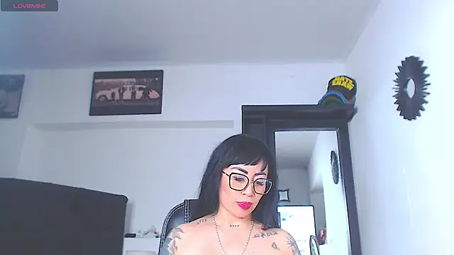 Chat XXX en directo de Vicky_hotmilf