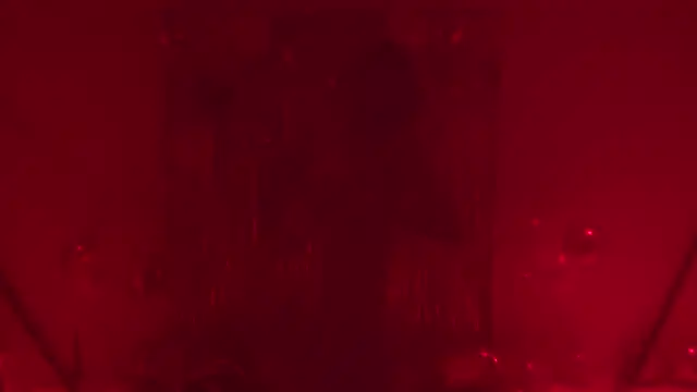 Velvet--girl Show in webcam