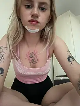 Živý XXX chat blondiedoll