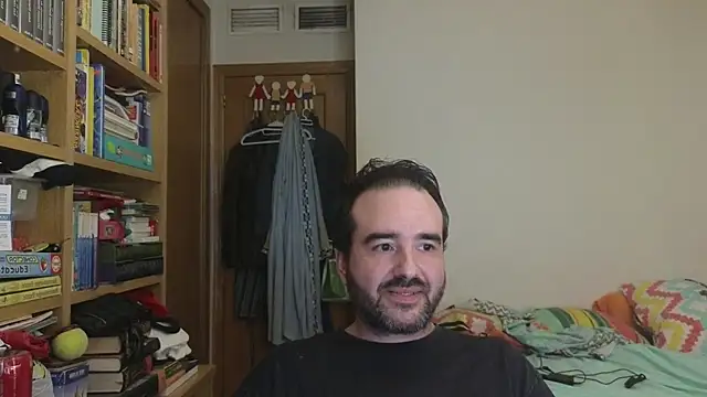 curiosillo83's Live XXX Chat