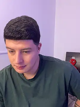 Goldenknight33's Live XXX Chat