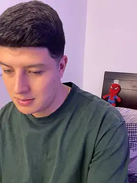 Goldenknight33's Live XXX Chat
