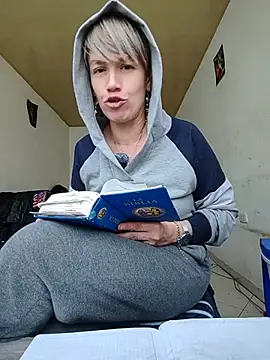 MARILYNKOVANOVA's Live XXX Chat