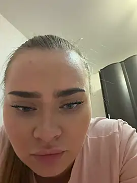 MonicaWestt's Live XXX Chat