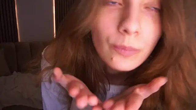 Chat +18 de CuteeFoxy ao vivo