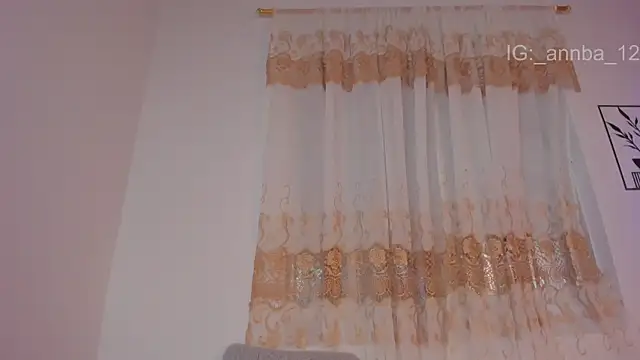 annie_barozzi – Naživo XXX chat