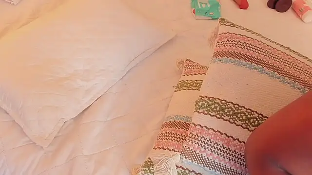 Ayanaa_Ebony_ Chat XXX in diretta