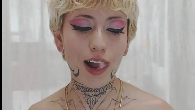 Živý XXX chat seley222