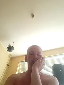 piercingpik Live XXX-Chat