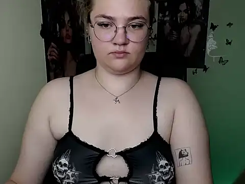 RinaRiii's Live XXX Chat