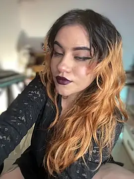 NikkiNix live XXX chat