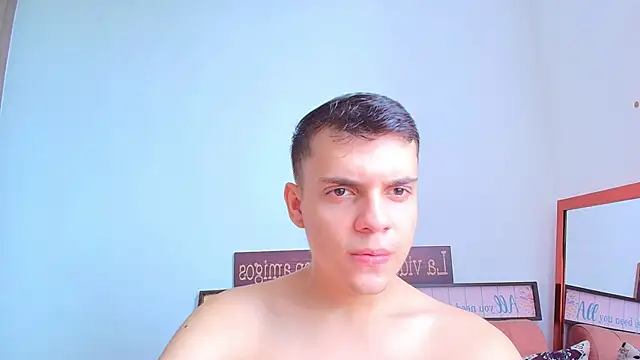james_carter1: διαδικτυακό σόου στην κάμερα