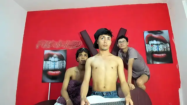 VERY_HOT_GUYSn Live XXX chat