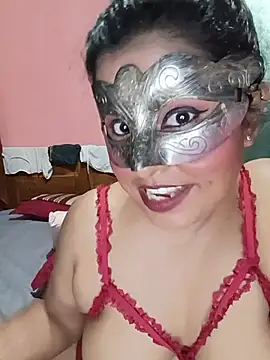 Maskedcurves Chat XXX in diretta