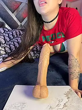 LylaLee111 ওয়েবক্যাম শো