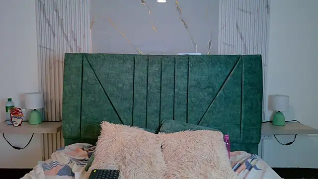 katiamoree Chat XXX live