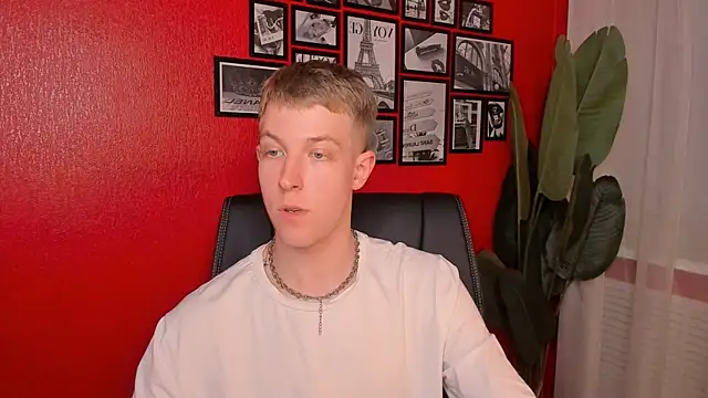 Dylan_Norton Adlı Modelin Web Kamerası Şovu