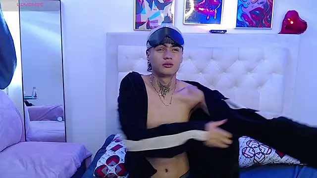 Ninou_14 webcam show