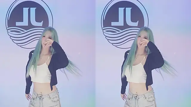 Sw-001のライブXXXチャット