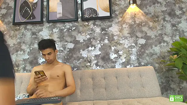 Alejandro_and_Deiby Live XXX-chat