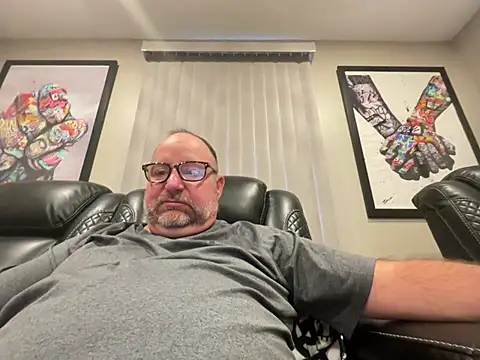 Czat XXX na żywo – 13B_MasterGunner