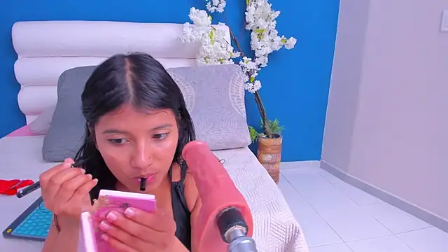 letty_strausのライブXXXチャット
