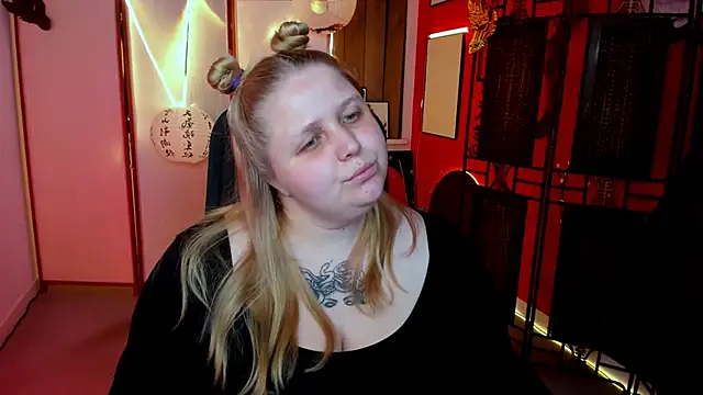 SladaDell's Live XXX Chat