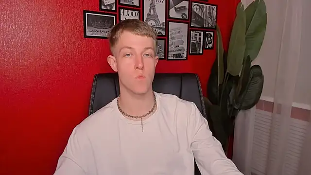 Pokazy przed kamerką – Dylan_Norton