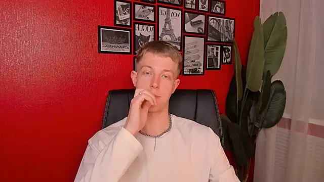 Dylan_Norton Adlı Modelin Web Kamerası Şovu