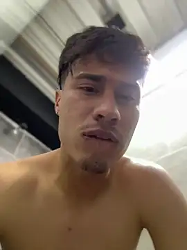 TavoHot_ élő XXX-chatje