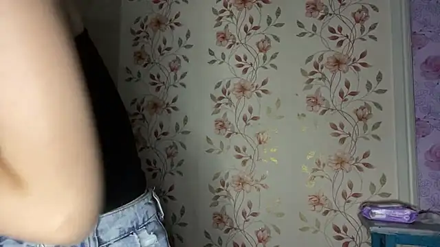 WhitePowerGirl's Webcam Show