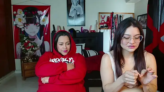 Marilynselxoveanalhard Adlı Modelin Canlı XXX Sohbeti