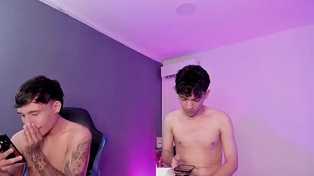 Handsomeboyss19 – Live XXX-chat