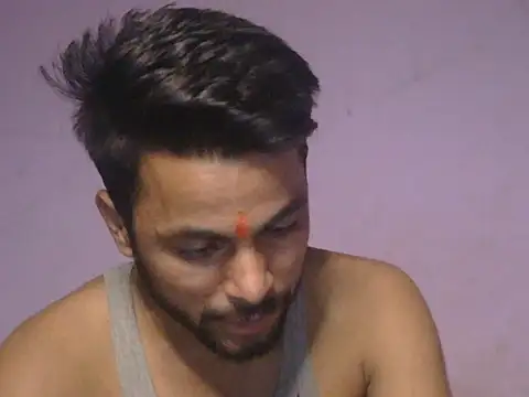 Chat XXX ao vivo de Stubborndesiboy