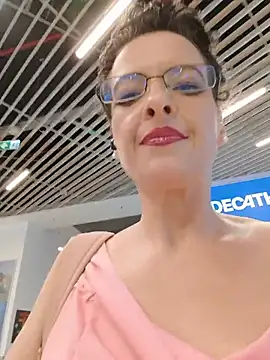 RebeccaNoble Live XXX-chat