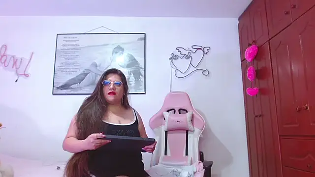 Amelie_Rousell's Live XXX Chat