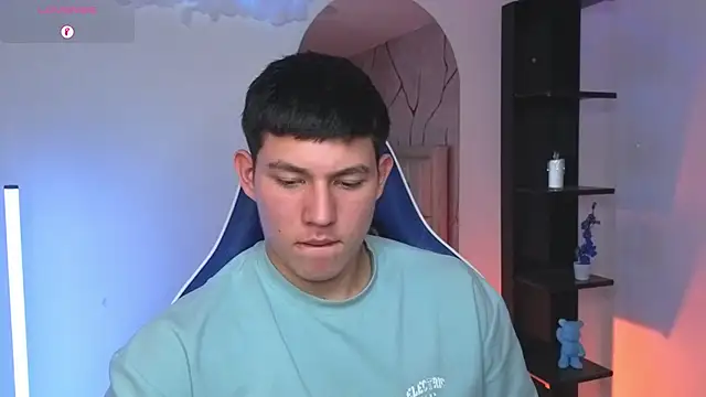 JamesCr_ – Naživo XXX chat