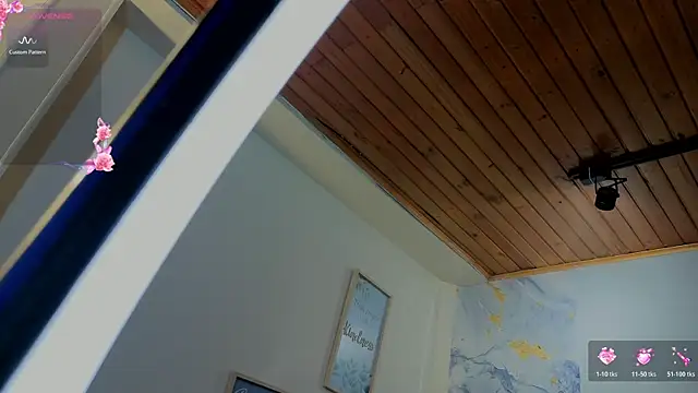 Un_Sluttyy 现场XXX聊天