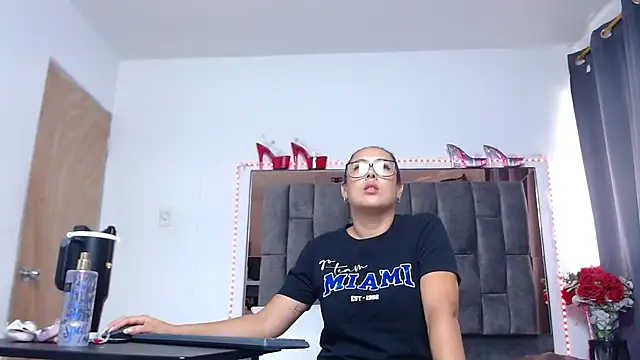 Sembang XXX Secara Langsung Salmma_Milf