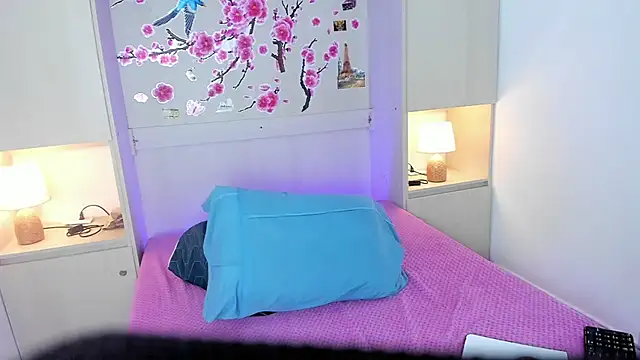 TaylorBloom Chat XXX in diretta