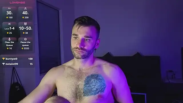 XXX chat uživo modela DaddySlava
