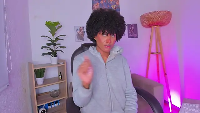 Živý XXX chat NaomiSaenz_