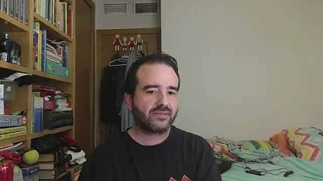 curiosillo83's Live XXX Chat