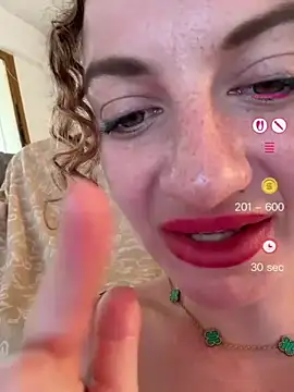 XXX chat uživo modela CurlyChloe