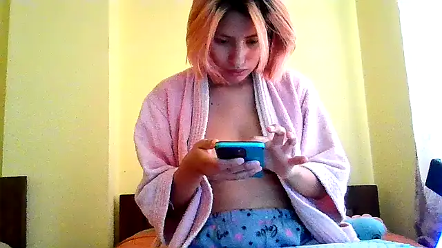mindymiaw Adlı Modelin Canlı XXX Sohbeti
