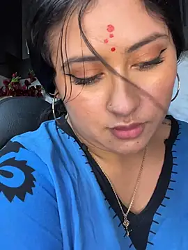 kalpanaaishaa's Live XXX Chat