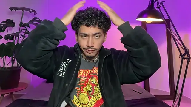 دردشة Noah_and_Steven الجنسية المباشرة