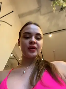 KristiRich Adlı Modelin Canlı XXX Sohbeti